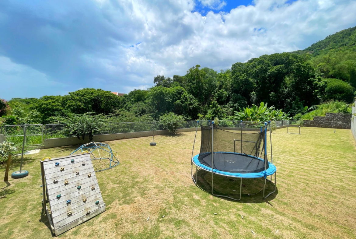 Tenth image of 44a-1a Tavistock Terrace in Kingston 6, St. Andrew, Jamaica - property is For Sale