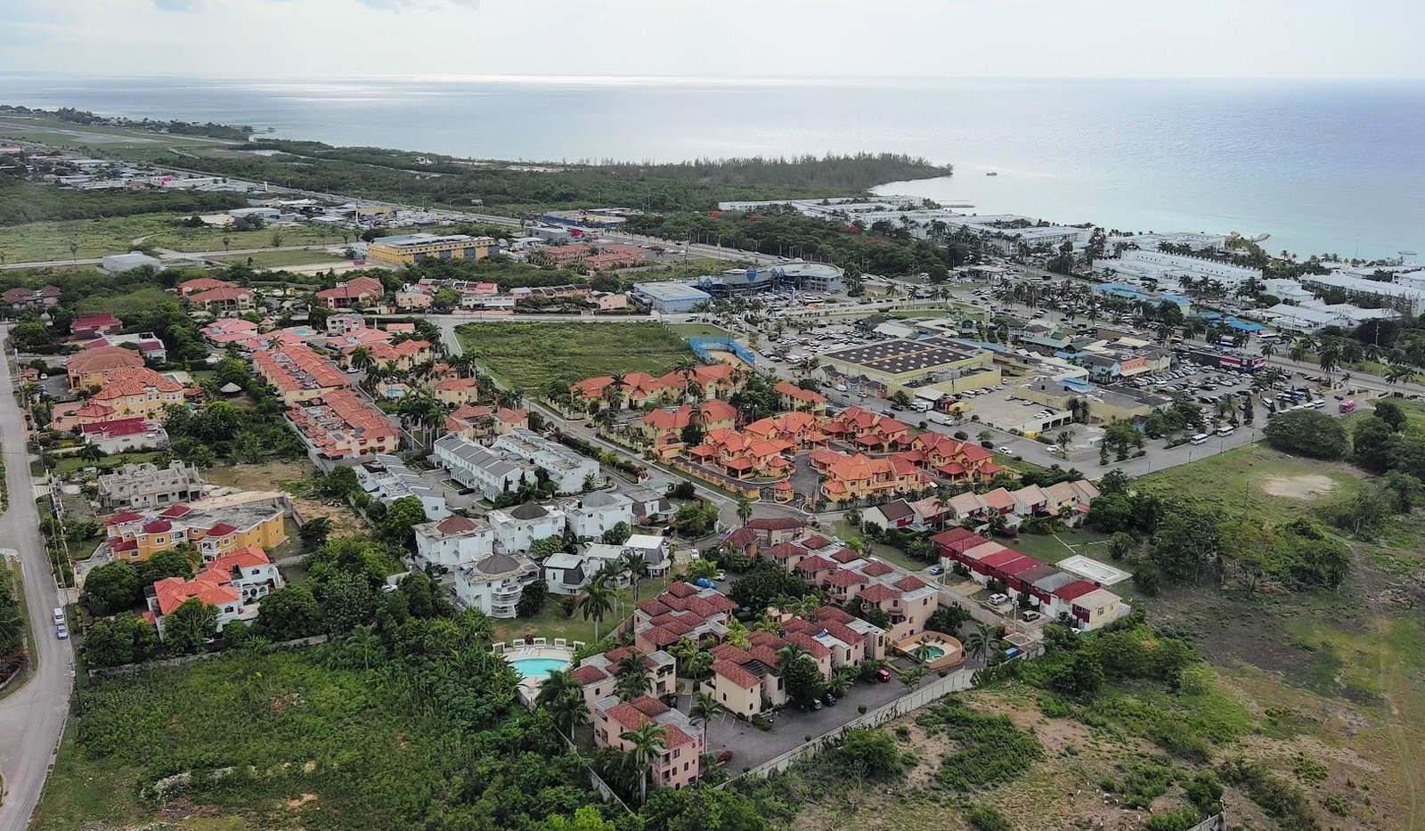 Ninth image of 1-1080 Taylor Road in Ironshore, St. James, Jamaica - property is For Rent