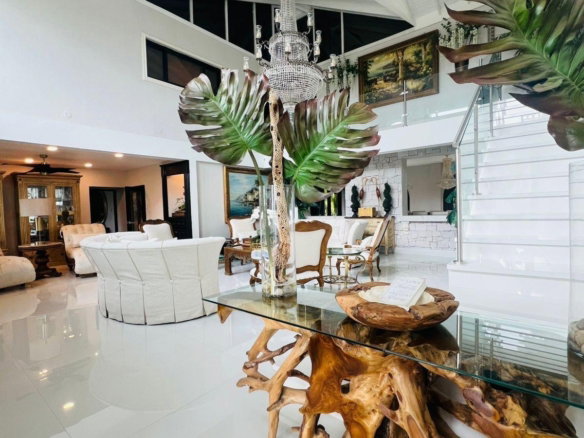 First image of 6 Garden View in Kingston 8, St. Andrew, Jamaica - property is For Rent