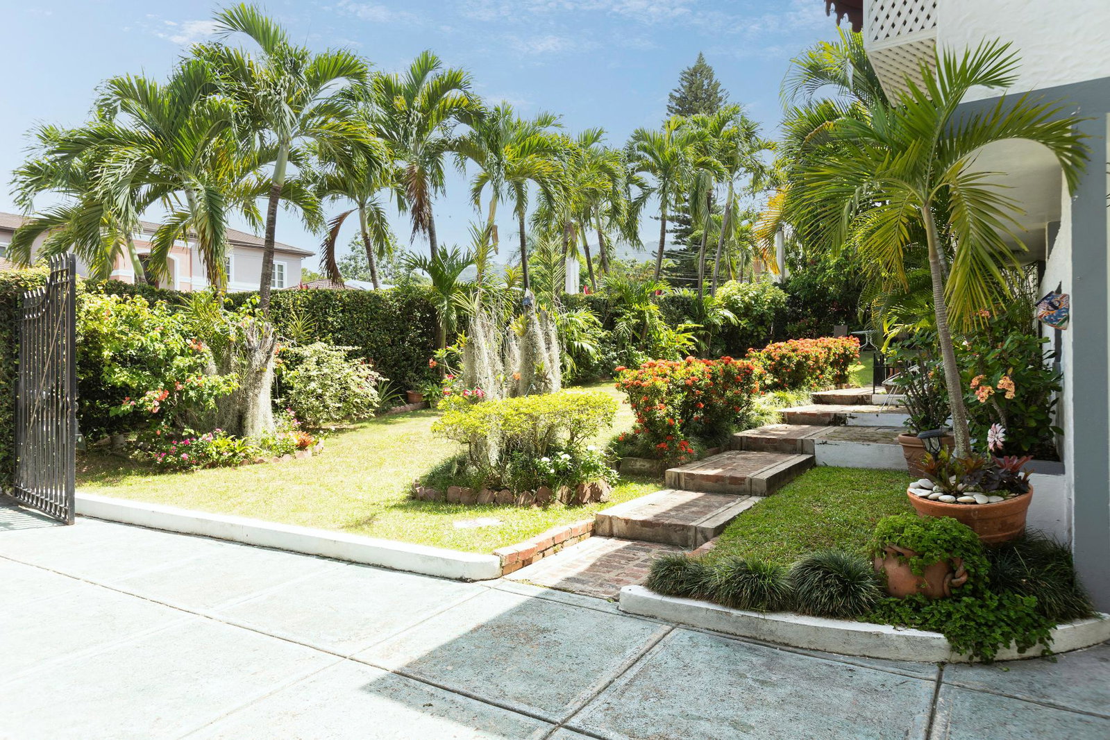 Third image of 4 Garden Close in Kingston 8, St. Andrew, Jamaica - property is For Sale