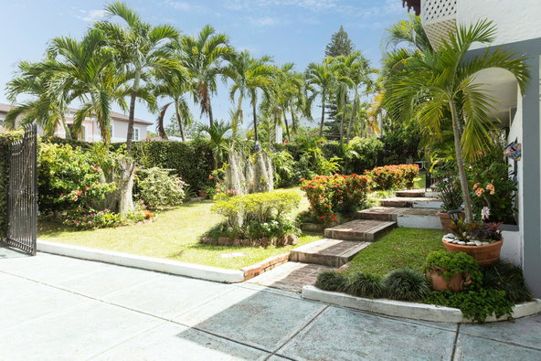 Third image of 4 Garden Close in Kingston 8, St. Andrew, Jamaica - property is For Sale