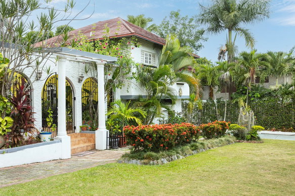 First image of 4 Garden Close in Kingston 8, St. Andrew, Jamaica - property is For Sale