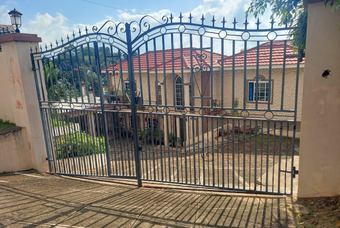 Tenth image of Sterling Castle Red Hills in Kingston 10, St. Andrew, Jamaica - property is For Sale