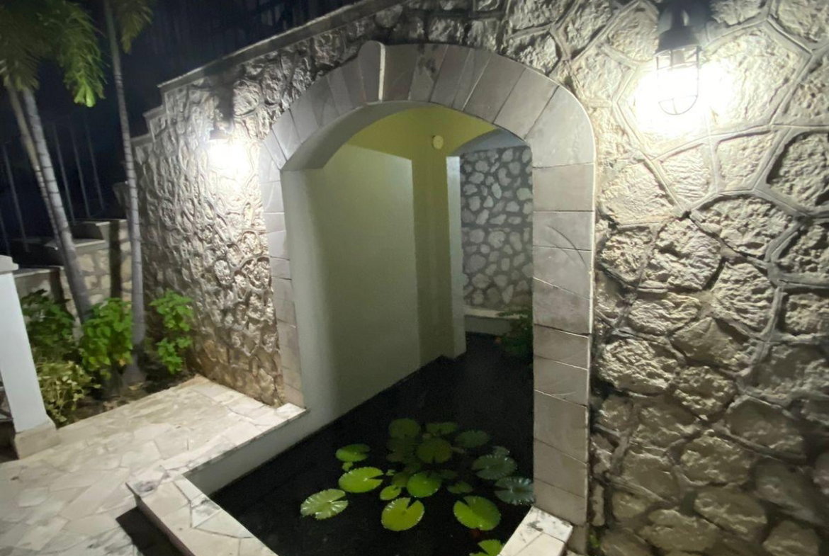 Fifteenth image of 2a Wilmington Drive in Kingston 6, St. Andrew, Jamaica - property is For Rent