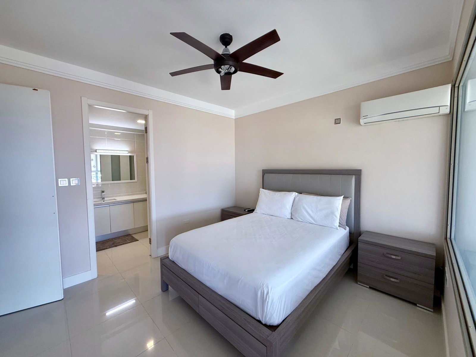 Thirteenth image of 908-20 South Avenue in Kingston 10, St. Andrew, Jamaica - property is For Rent