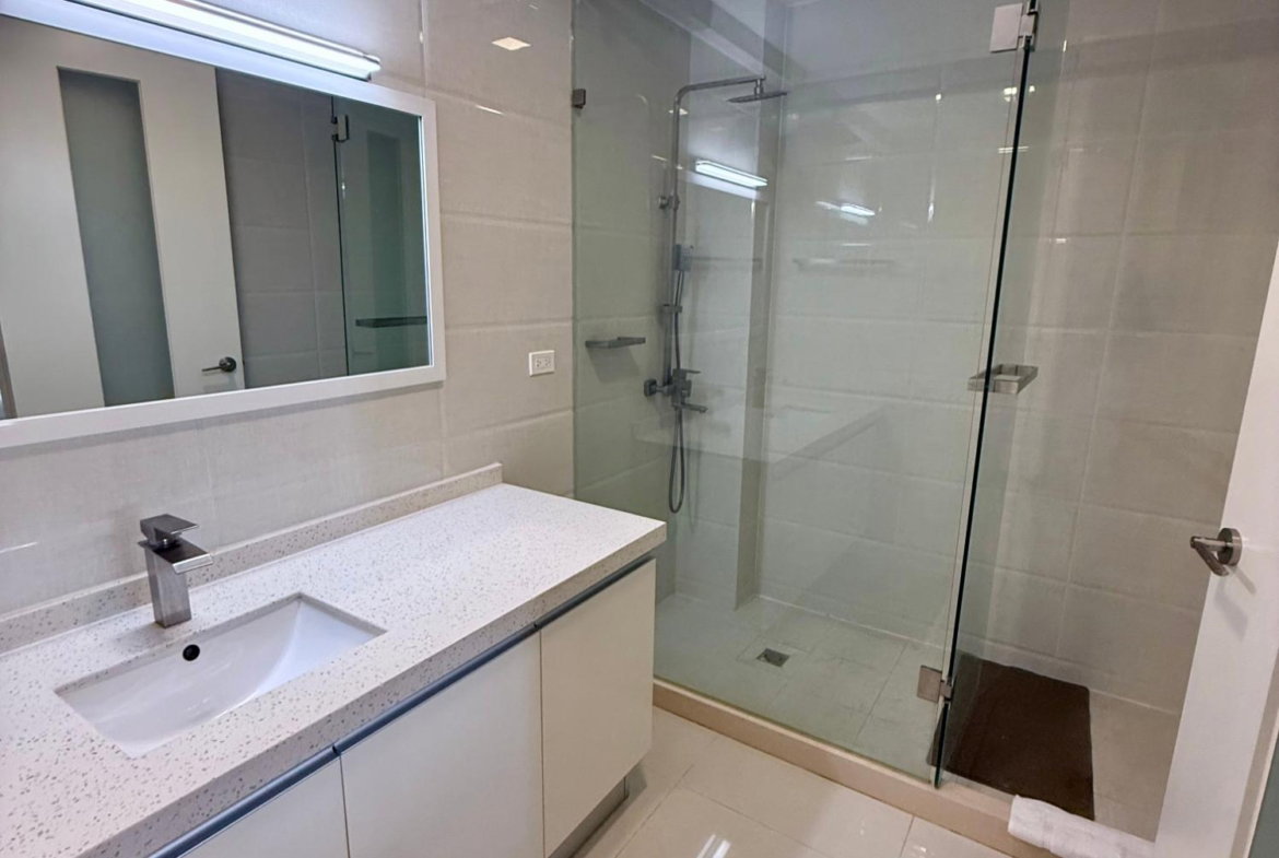 Sixteenth image of 908-20 South Avenue in Kingston 10, St. Andrew, Jamaica - property is For Rent