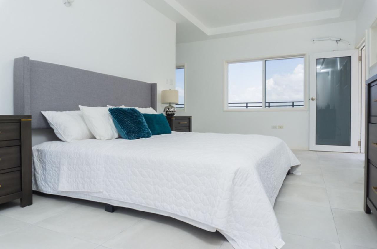 Luxury-Penthouse-Apartment-for-Sale-at-28-39-University-Crescent-St.-Andrew-Jamaica Eighteenth image of 28-39 University Crescent in Kingston 6, St. Andrew, Jamaica - property is For Sale