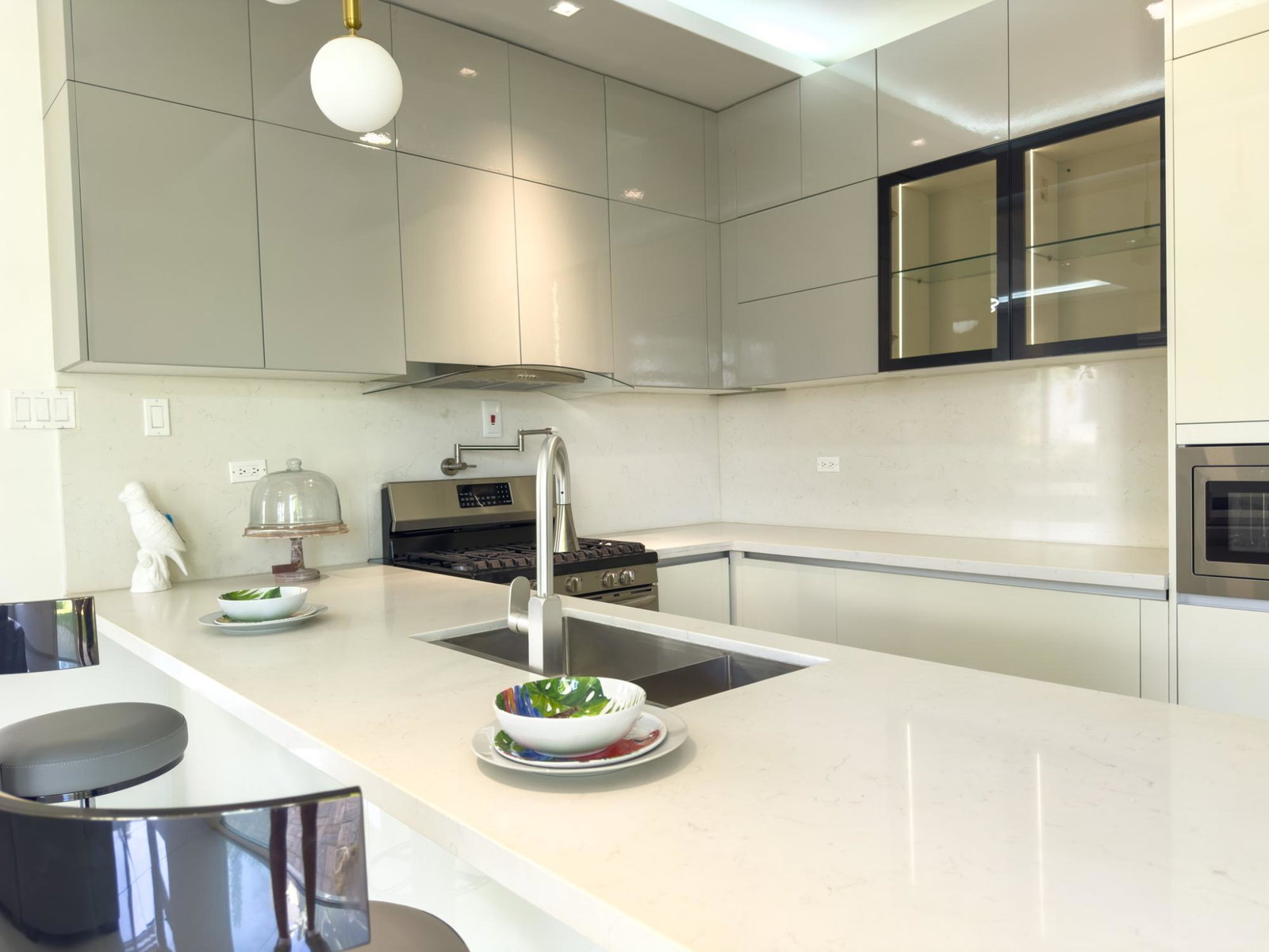 Luxury-Townhouse-for-Sale-at-Paradisiac-Beach-Club-St.-Ann-Jamaica Eighth image of 305 The Onyx Townhouse 305 in Richmond, St. Ann, Jamaica - property is For Sale