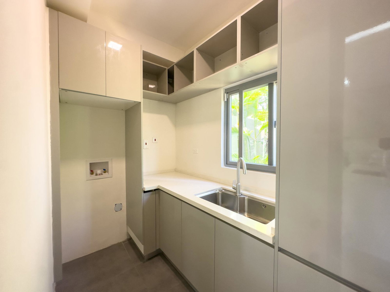 Luxury-Townhouse-for-Sale-at-Paradisiac-Beach-Club-St.-Ann-Jamaica Tenth image of 305 The Onyx Townhouse 305 in Richmond, St. Ann, Jamaica - property is For Sale