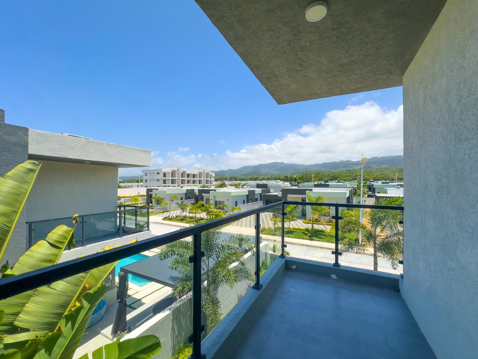Luxury-Townhouse-for-Sale-at-Paradisiac-Beach-Club-St.-Ann-Jamaica Twelfth image of 305 The Onyx Townhouse 305 in Richmond, St. Ann, Jamaica - property is For Sale