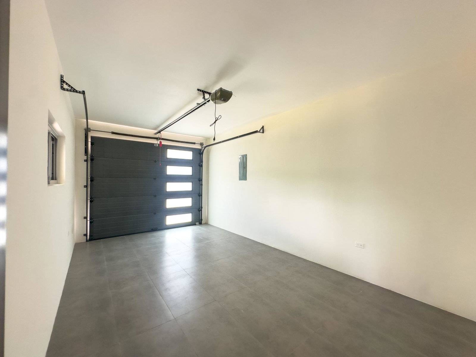 Luxury-Townhouse-for-Sale-at-Paradisiac-Beach-Club-St.-Ann-Jamaica Nineteenth image of 305 The Onyx Townhouse 305 in Richmond, St. Ann, Jamaica - property is For Sale