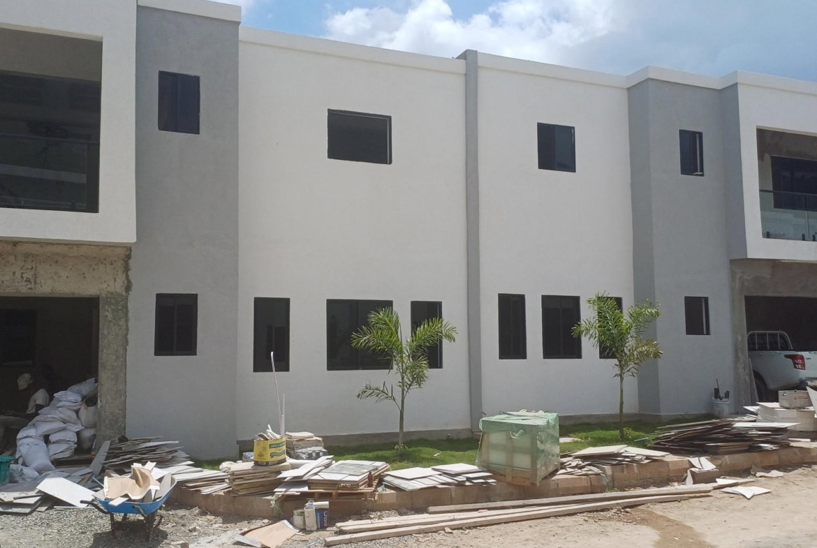 Seventh image of 12-5 Farringdon Heights in Kingston 6, St. Andrew, Jamaica - property is For Sale