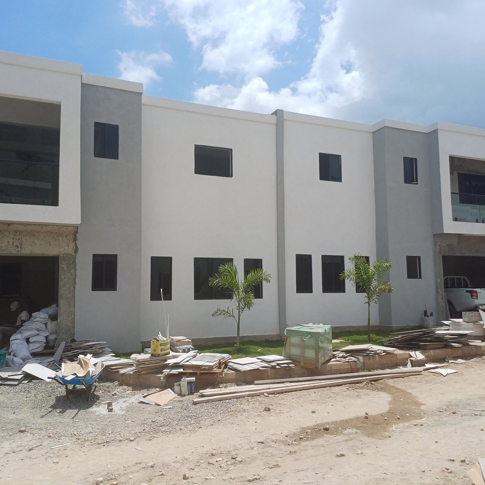 Seventh image of 12-5 Farringdon Heights in Kingston 6, St. Andrew, Jamaica - property is For Sale