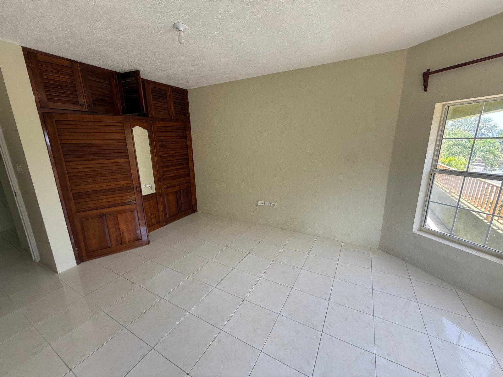 Seventh image of 1- Honey Moon Circl, Cardiff in Runaway Bay, St. Ann, Jamaica - property is For Rent