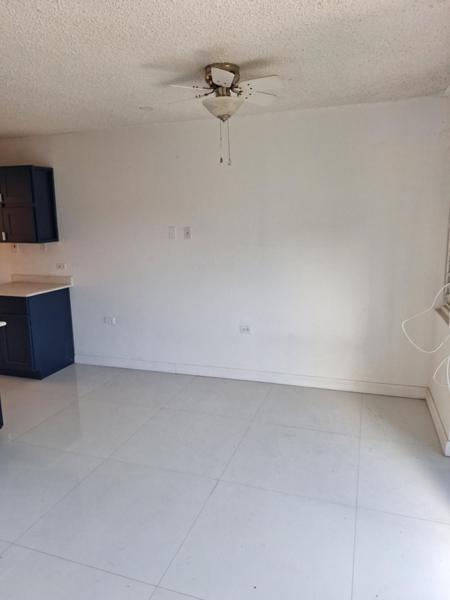 Fifth image of 204-15 1/2 Kensington Crescent in Kingston 5, St. Andrew, Jamaica - property is For Rent