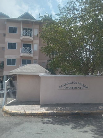 Ninth image of 204-15 1/2 Kensington Crescent in Kingston 5, St. Andrew, Jamaica - property is For Rent