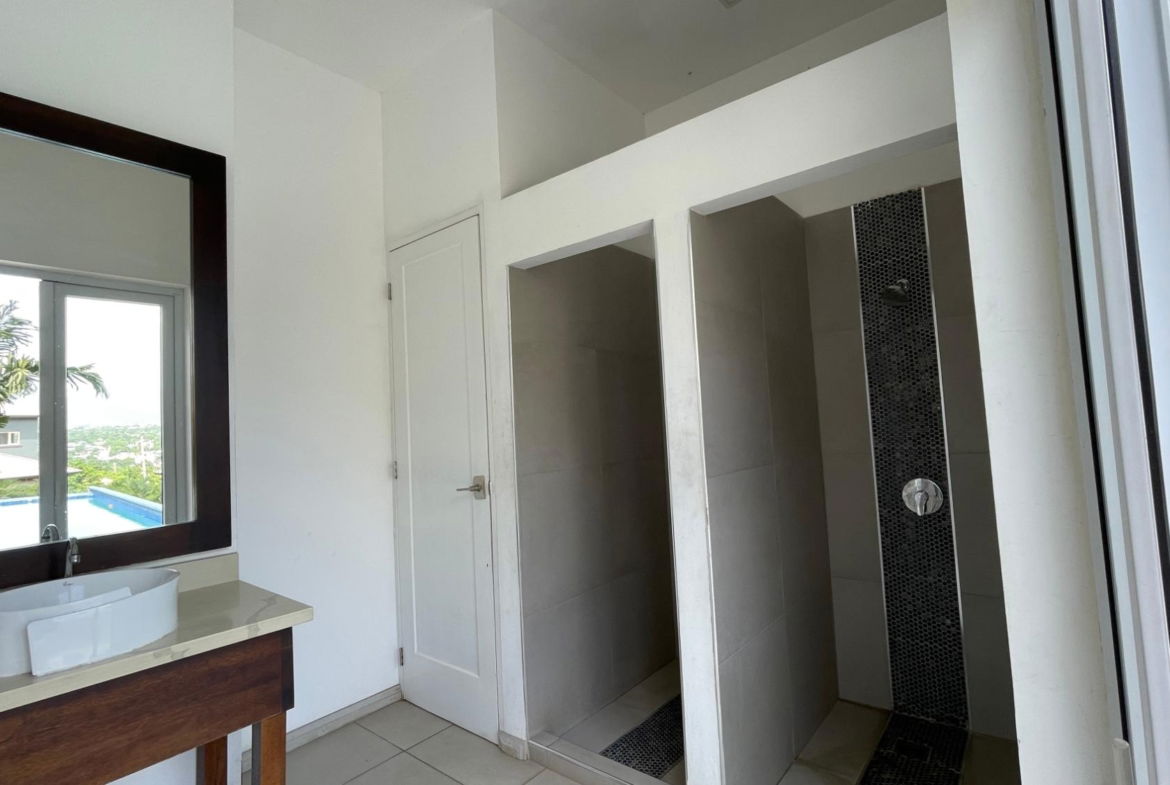 Fifth image of 201- 23 Mayfair Close in Kingston 19, St. Andrew, Jamaica - property is For Rent