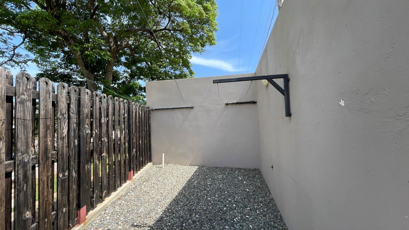 Eighth image of 201- 23 Mayfair Close in Kingston 19, St. Andrew, Jamaica - property is For Rent
