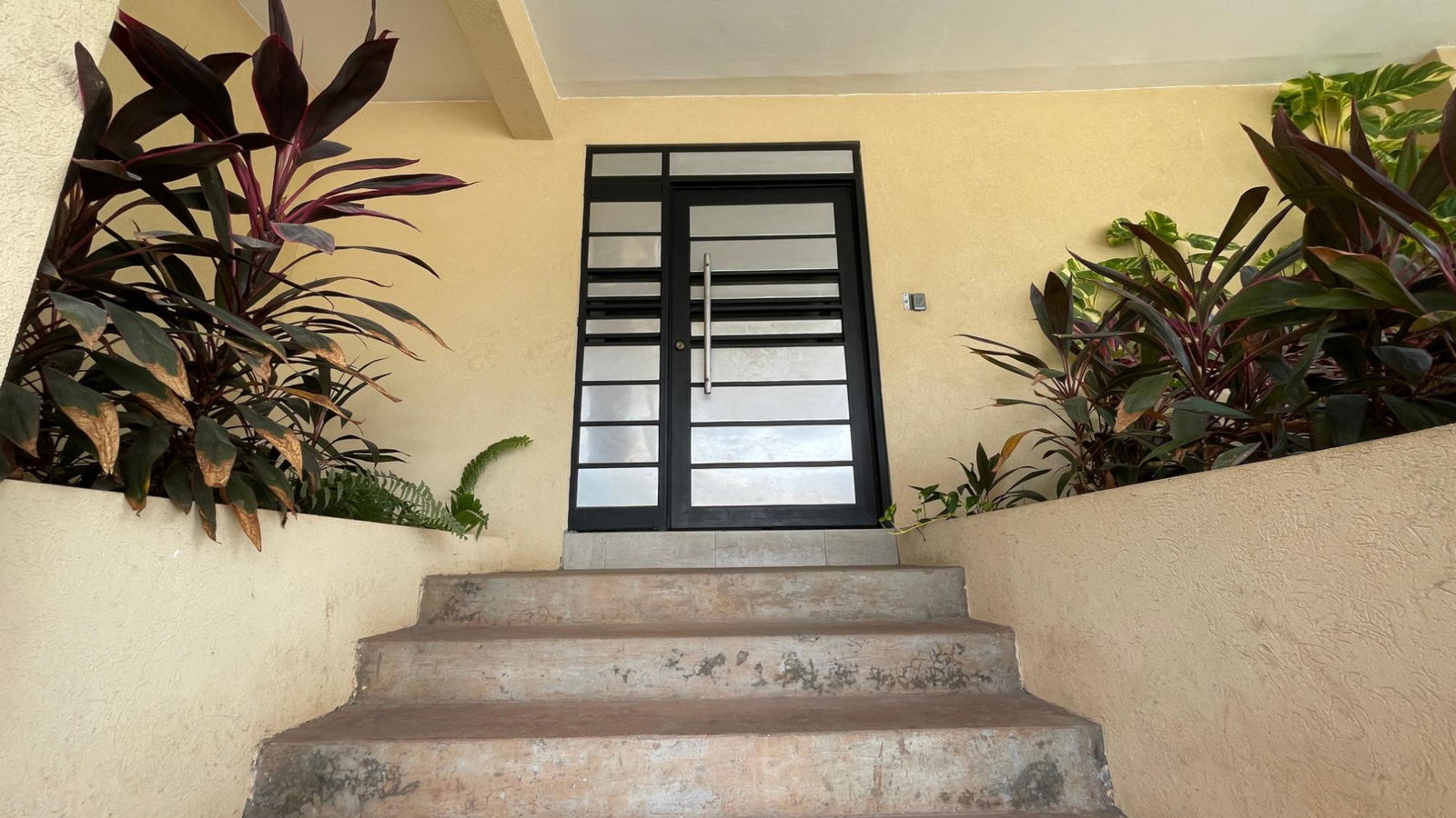 Fourteenth image of 201- 23 Mayfair Close in Kingston 19, St. Andrew, Jamaica - property is For Rent