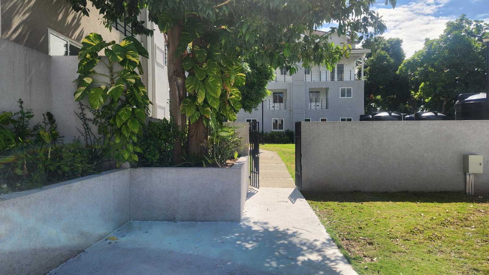 Thirteenth image of F5-67 Shortwood Road, Kingston in Kingston 8, St. Andrew, Jamaica - property is For Rent