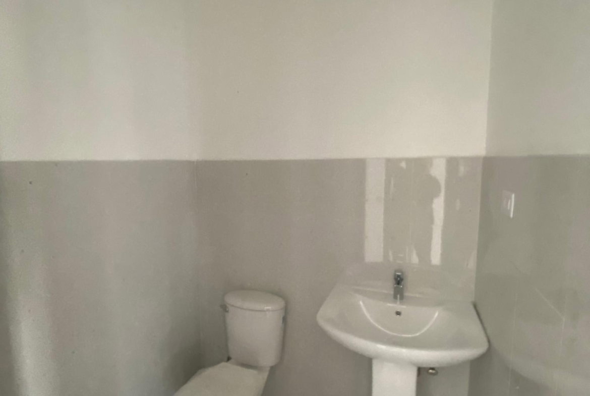 Seventh image of 7-9 Halifax Avenue in Kingston 6, St. Andrew, Jamaica - property is For Rent