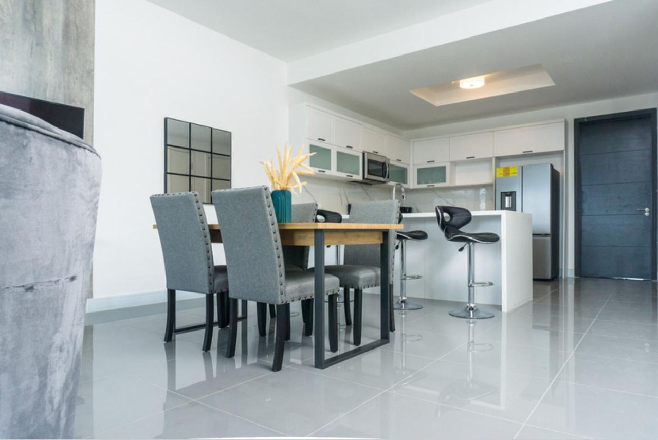 Third image of A305-39 Wellington Drive, Kingsto in Kingston 6, St. Andrew, Jamaica - property is For Rent