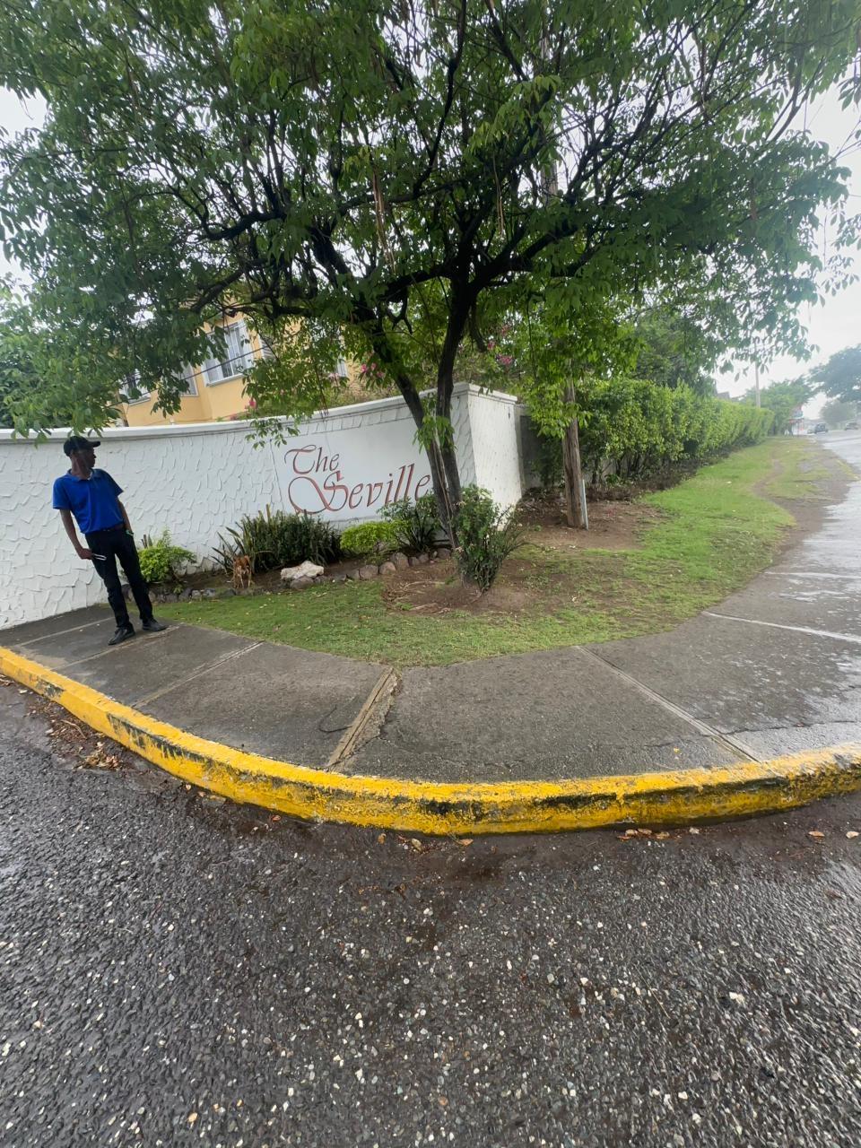 Modern-2-Bedroom-Apartment-for-Rent-in-Kingston-St.-Andrew-Fully-Furnished Fourth image of D7-9 East Kings House rd in Kingston 10, St. Andrew, Jamaica - property is For Rent