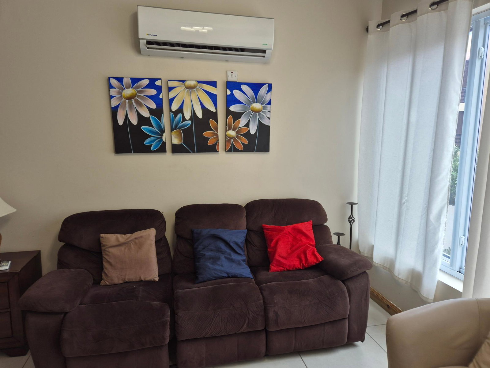 Seventh image of 205-2-4 Comlin Bank Road in Kingston 5, St. Andrew, Jamaica - property is For Rent