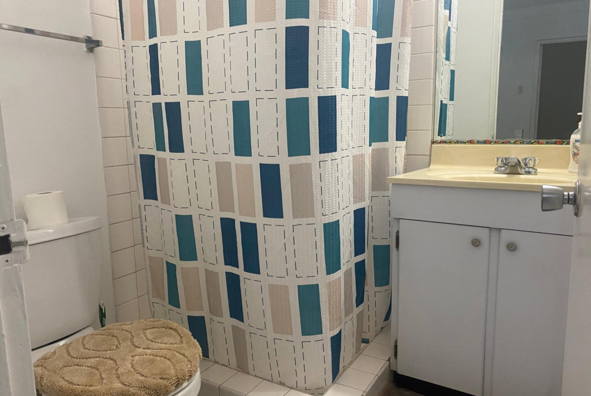 Twelfth image of 13-4-12 Renfrew Road in Kingston 5, St. Andrew, Jamaica - property is For Rent