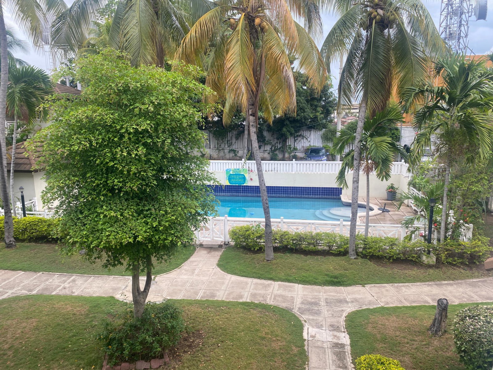 Thirteenth image of 13-4-12 Renfrew Road in Kingston 5, St. Andrew, Jamaica - property is For Rent