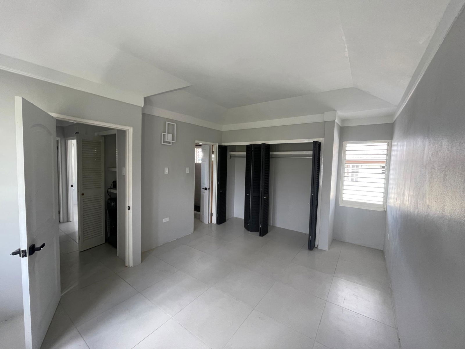 Twelfth image of 27-4-12 Renfrew Road in Kingston 5, St. Andrew, Jamaica - property is For Rent