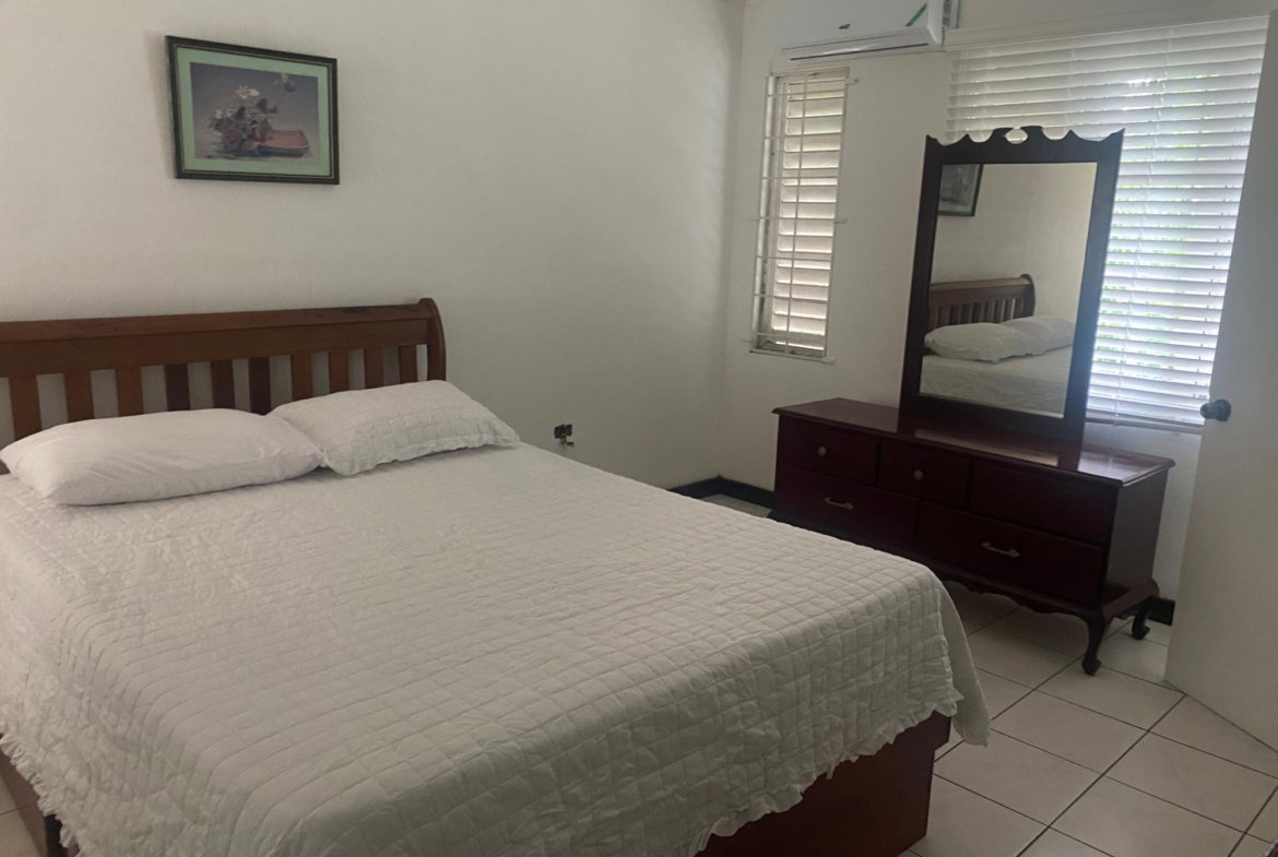 Ninth image of 13-4-12 Renfrew Road in Kingston 5, St. Andrew, Jamaica - property is For Rent