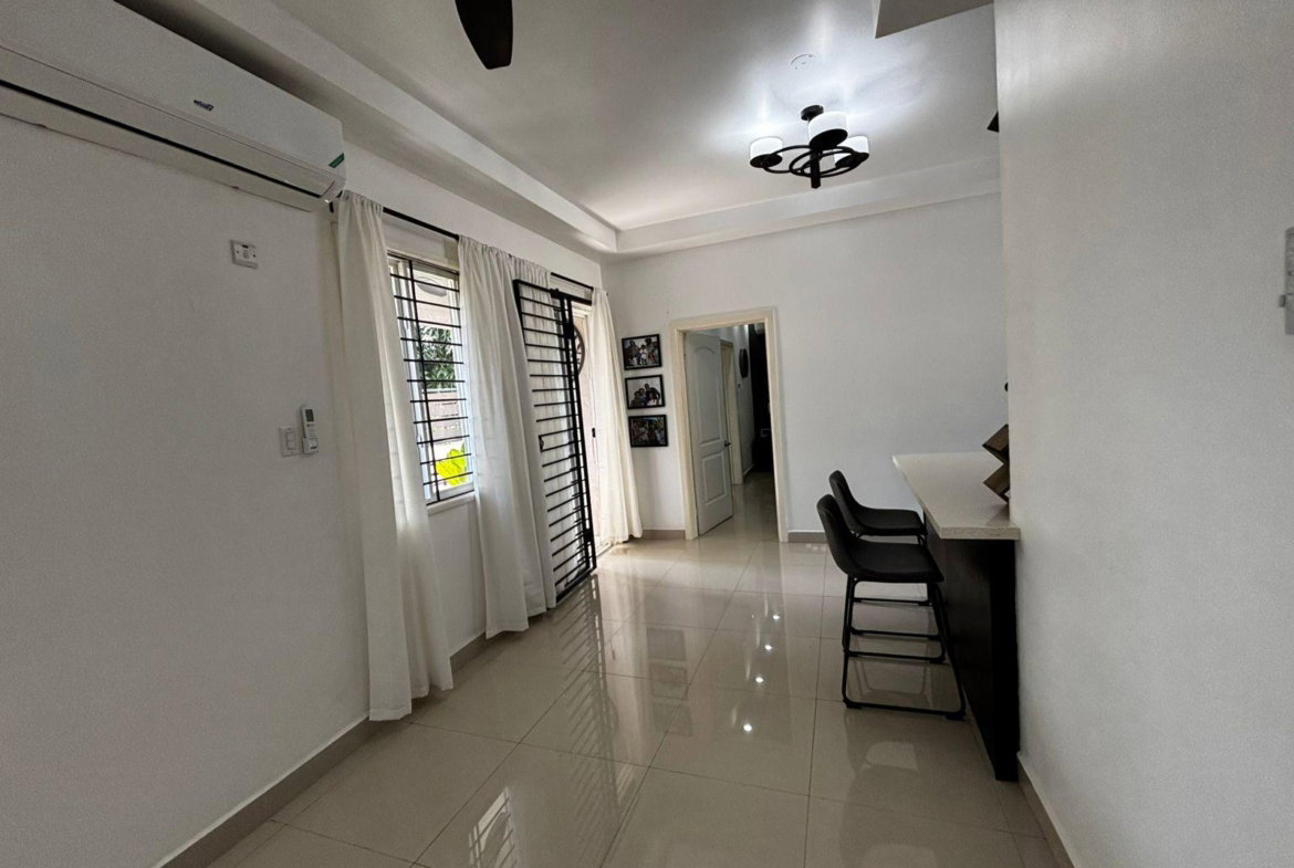 Eleventh image of 1-39 University Crescent in Kingston 6, St. Andrew, Jamaica - property is For Rent