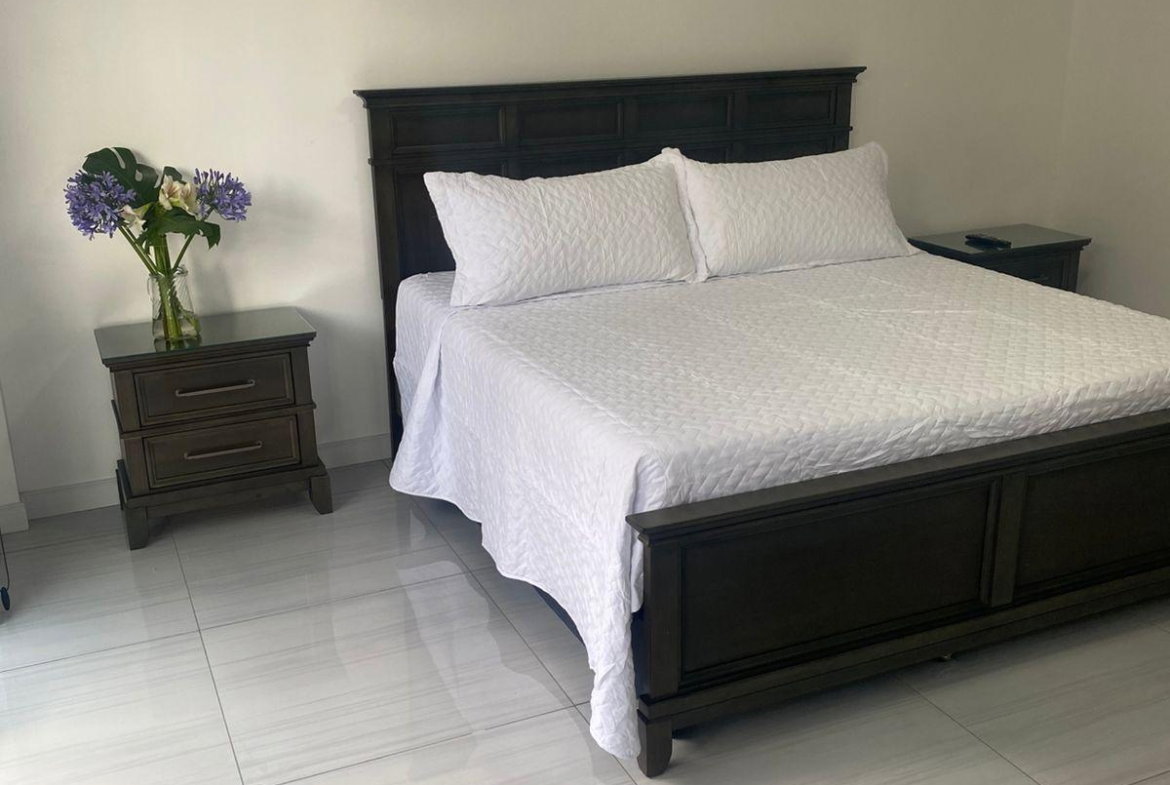 Seventh image of 301-3 Kings Drive in Kingston 6, St. Andrew, Jamaica - property is For Rent