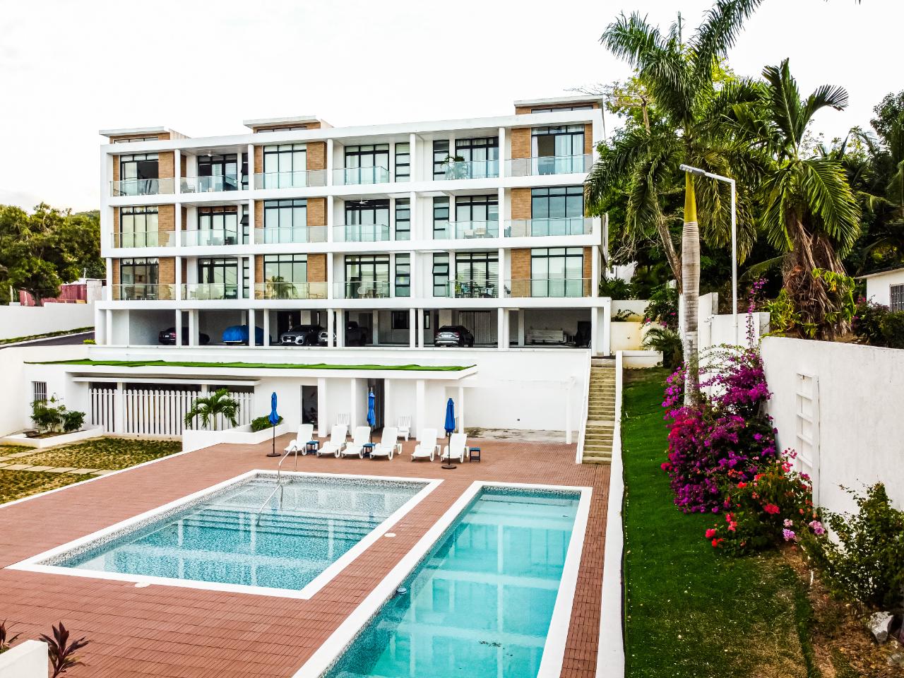 Twelfth image of Unit 6- Paradise Bay in Reading, St. James, Jamaica - property is For Rent