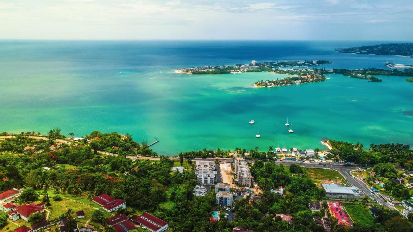 Third image of Unit 6- Paradise Bay in Reading, St. James, Jamaica - property is For Rent