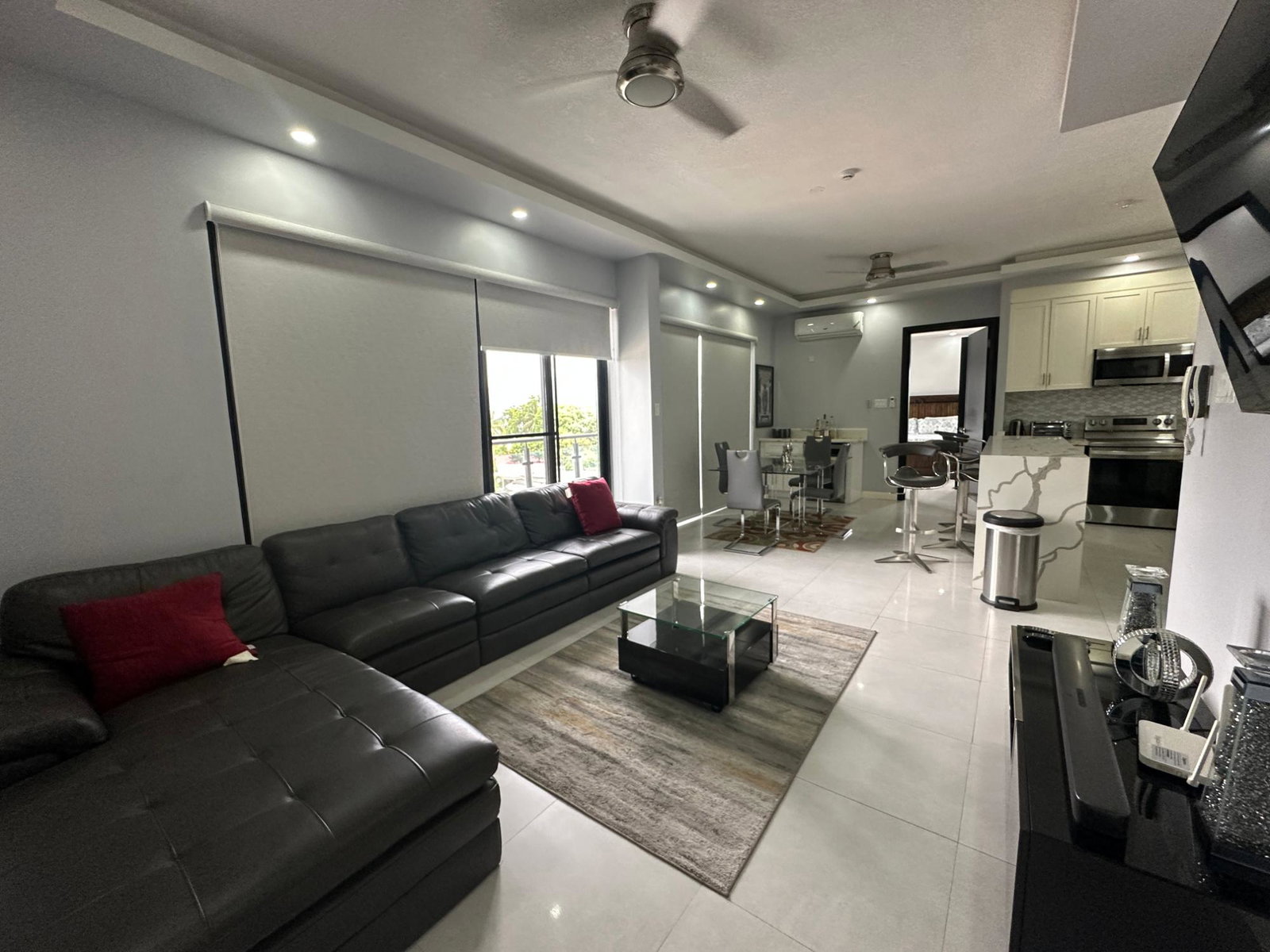 Ninth image of 304-28 Waterloo Avenue in Kingston 10, St. Andrew, Jamaica - property is For Rent