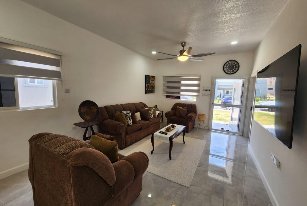 Fourth image of 89 Scarborough Avenue, Oshaw in Greater Portmore, St. Catherine, Jamaica - property is For Rent