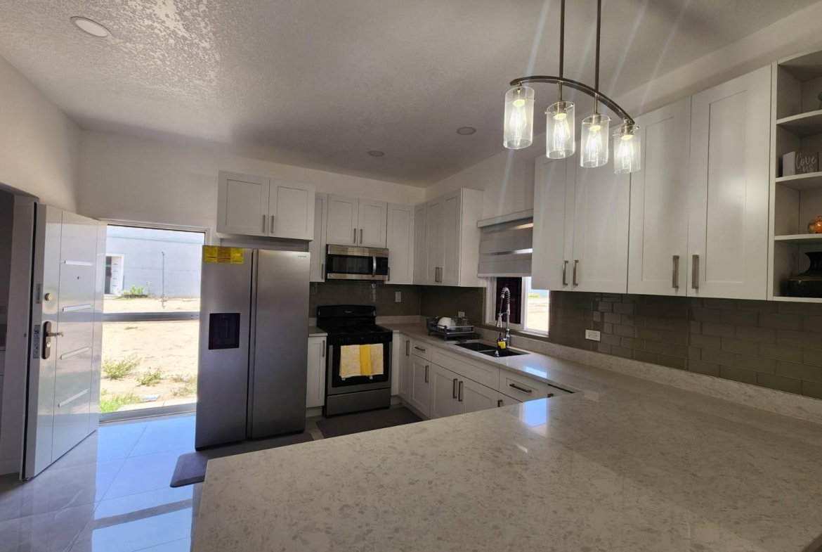 Seventh image of 89 Scarborough Avenue, Oshaw in Greater Portmore, St. Catherine, Jamaica - property is For Rent