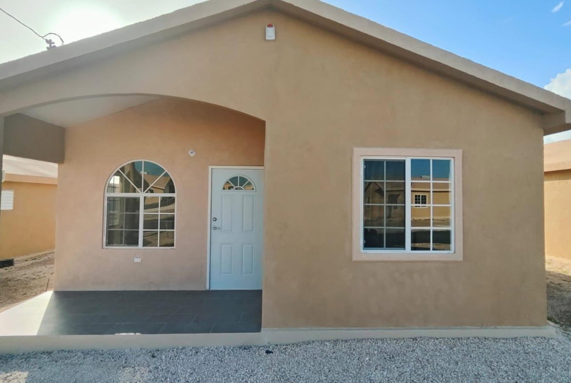 Second image of 23 Crimson Crescent in Phoenix Park, St. Catherine, Jamaica - property is For Rent
