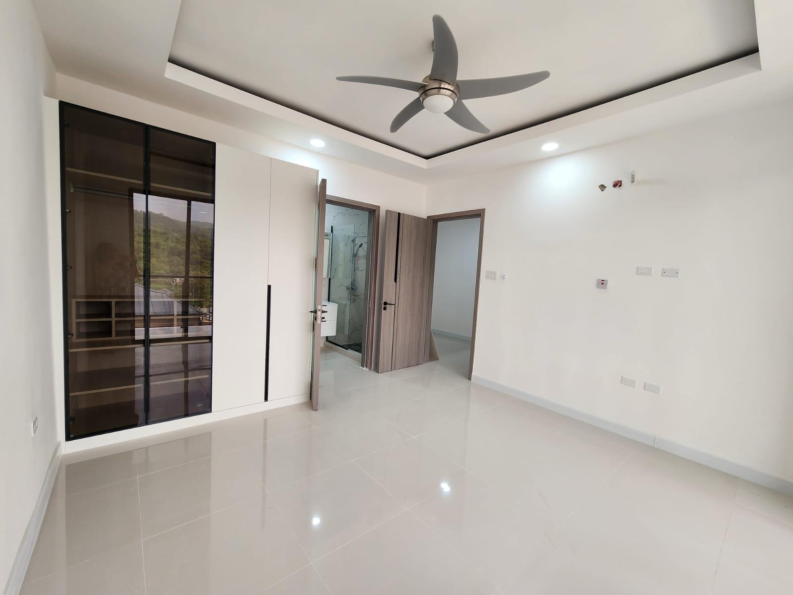 Twenty-Second image of 84 Ocho Rios Country Club in Ocho Rios, St. Ann, Jamaica - property is For Rent