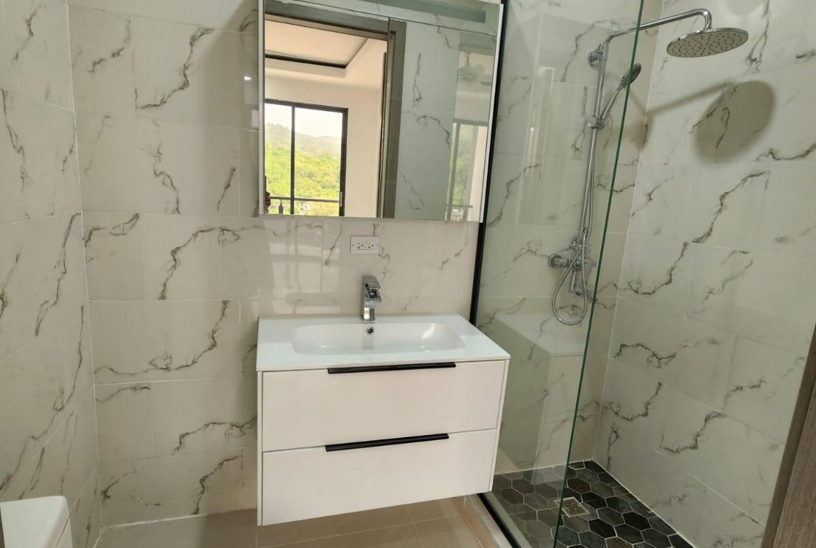 Twenty-Third image of 84 Ocho Rios Country Club in Ocho Rios, St. Ann, Jamaica - property is For Rent