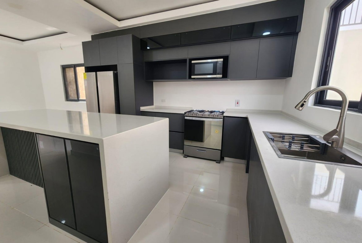 Seventh image of 84 Ocho Rios Country Club in Ocho Rios, St. Ann, Jamaica - property is For Rent