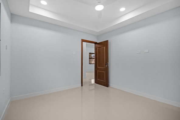Seventh image of 40 Oak Estate in Greater Portmore, St. Catherine, Jamaica - property is For Rent