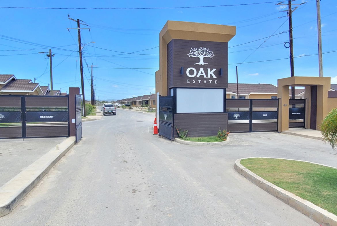 Nineteenth image of Thse 256- Oak Estate in Bernard Lodge, St. Catherine, Jamaica - property is For Rent