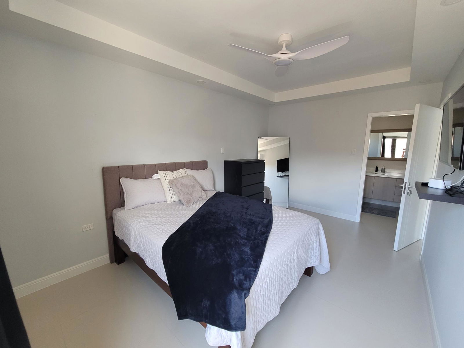 Seventh image of Thse 256- Oak Estate in Bernard Lodge, St. Catherine, Jamaica - property is For Rent