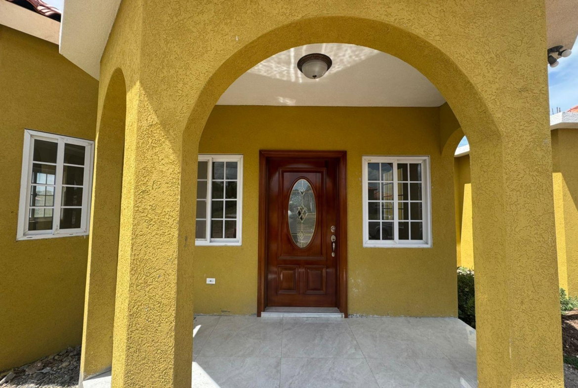 Sixth image of Lot 78 Aqueduct Country Club in Bushy Park, St. Catherine, Jamaica - property is For Sale