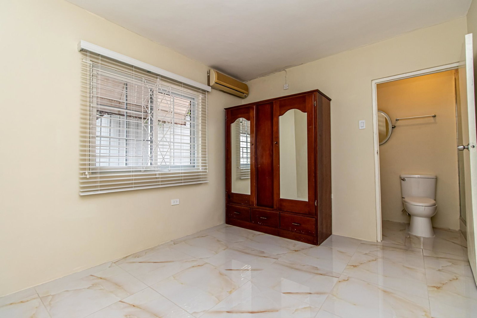 Twenty-First image of 1 Seatonhurst ct in Kingston 5, St. Andrew, Jamaica - property is For Rent