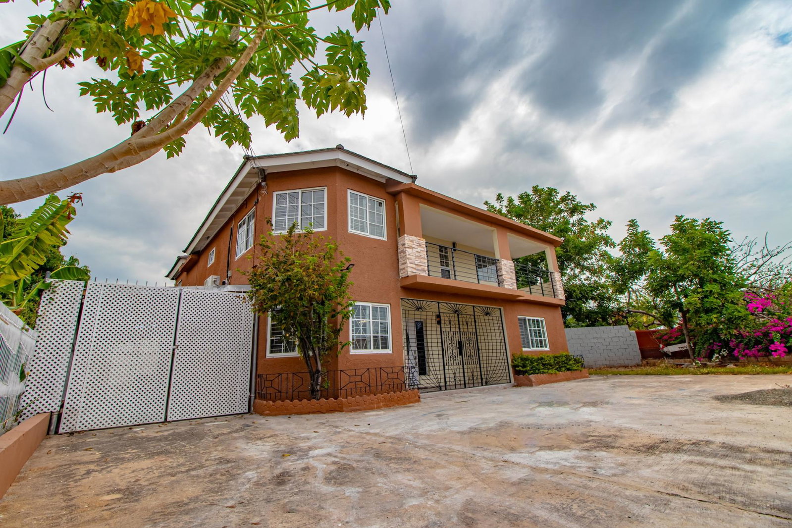 First image of 1 Seatonhurst ct in Kingston 5, St. Andrew, Jamaica - property is For Rent