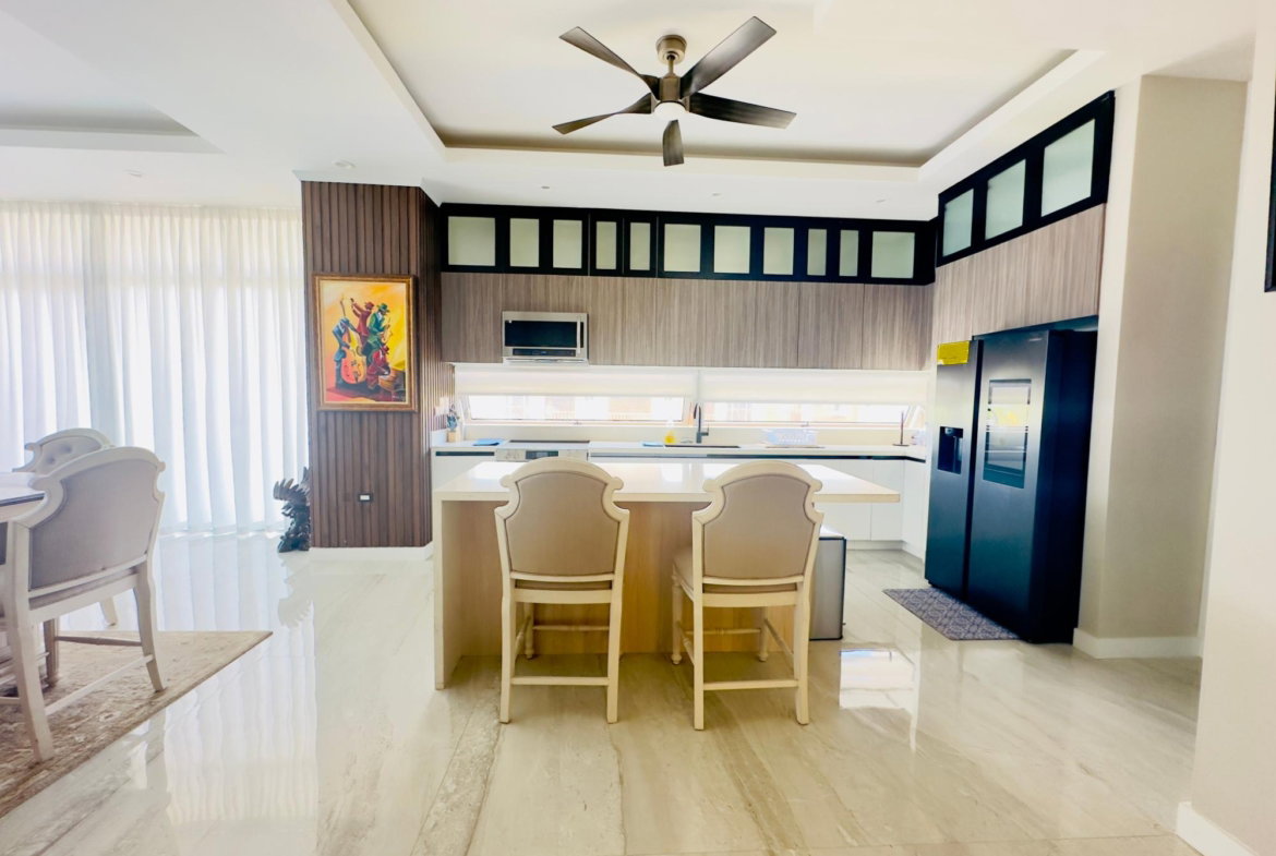 Seventh image of 207-29 Salisbury Ave in Kingston 6, St. Andrew, Jamaica - property is For Rent